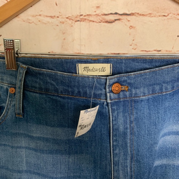 Madewell High Waist Crop Slim Boy Jean - Picture 4 of 7